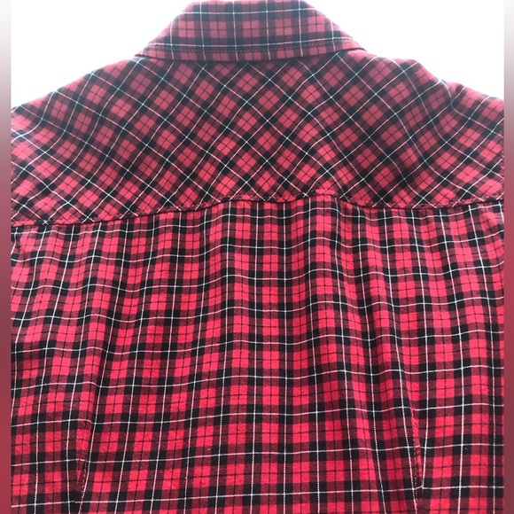 GH bass & Co. women’s plaid shirt - Picture 6 of 6